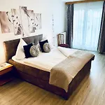 公寓 Happylivingapartments *