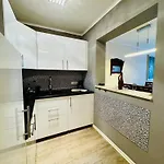 公寓 Happylivingapartments 菲拉赫
